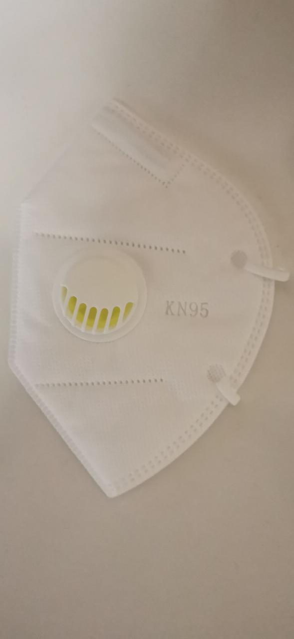 141654847_zaschitnaya-maska-respirator.jpg